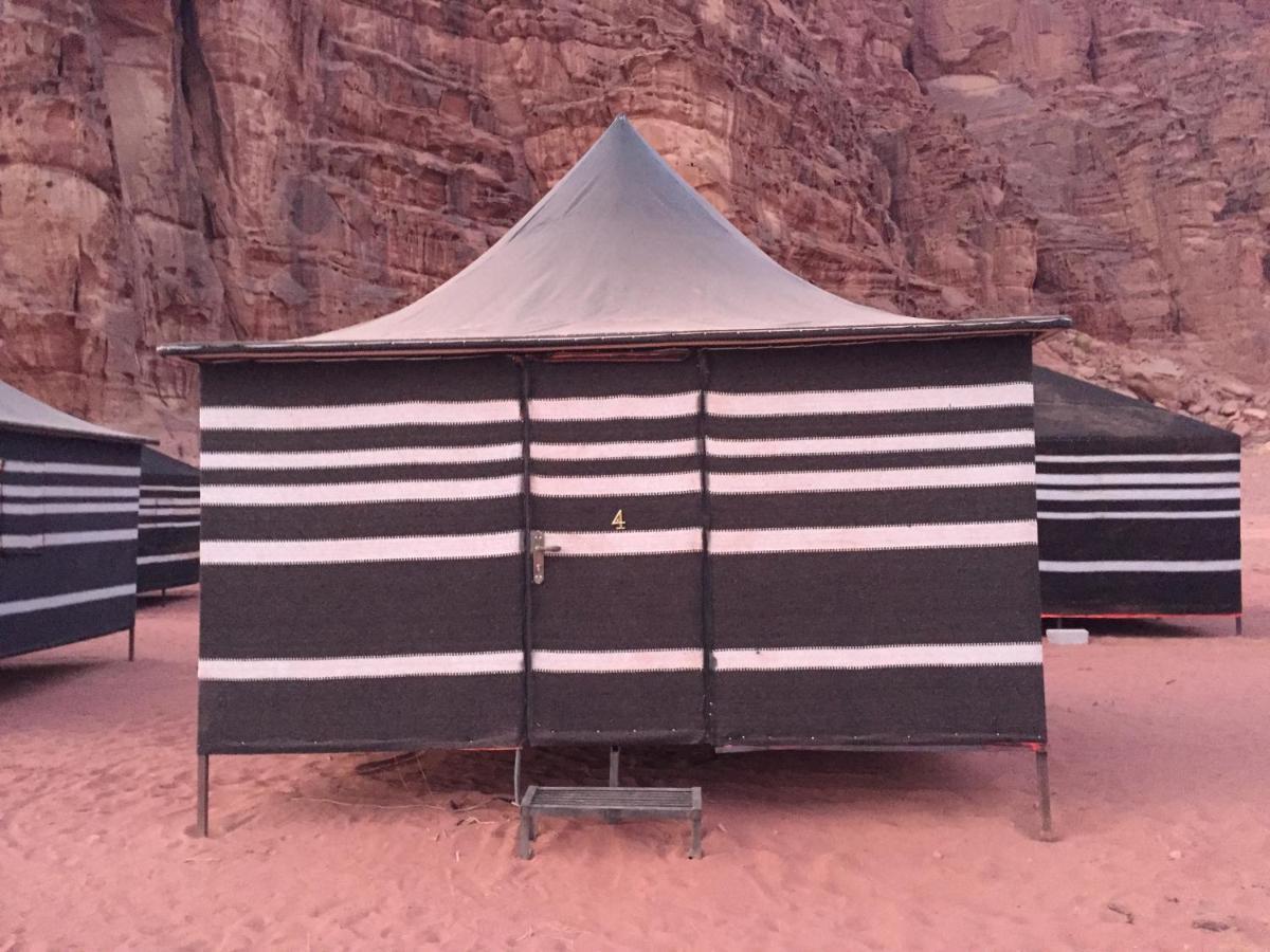 Friend Wadi Rum Exterior foto